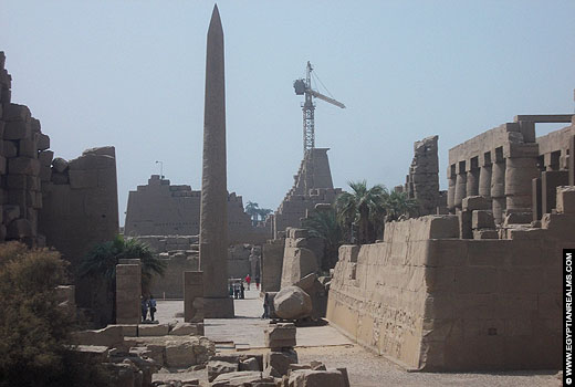 Terrein van de Karnak tempel.