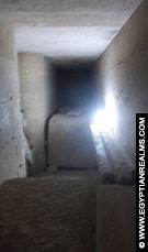 Mastaba no. 17 op het terrein van de Meidum Piramide.